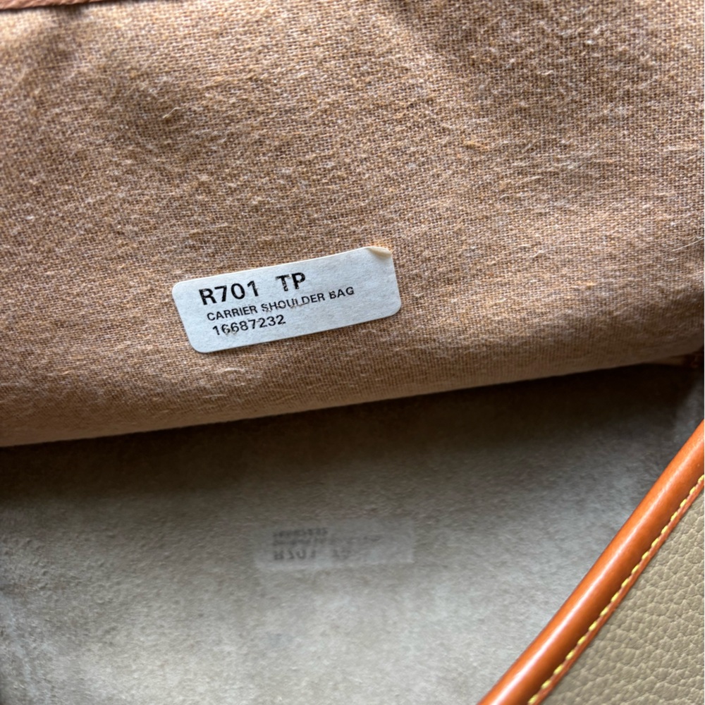 Vintage Leather Cream and Tan Dooney & Bourke Crossbody Bag - Picture 11 of 16